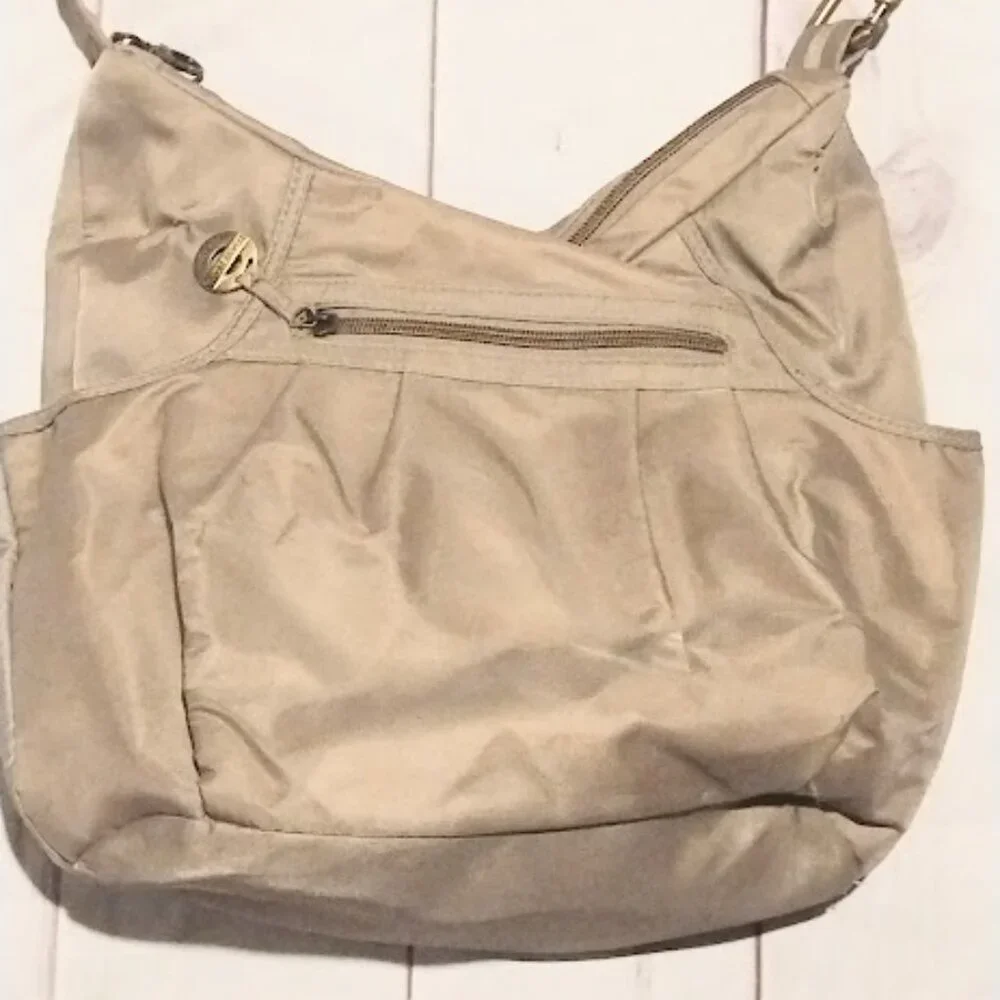 Travelon Anti theft Hobo Bag Purse/Travel bag